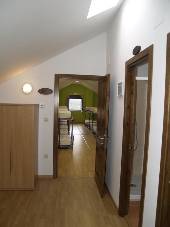 Albergue De Yebra Yebra de Basa Szoba fotó