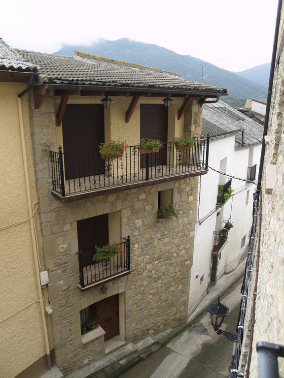 Albergue De Yebra Yebra de Basa Kültér fotó