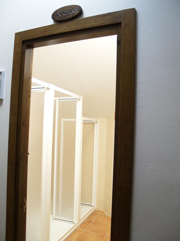 Albergue De Yebra Yebra de Basa Szoba fotó