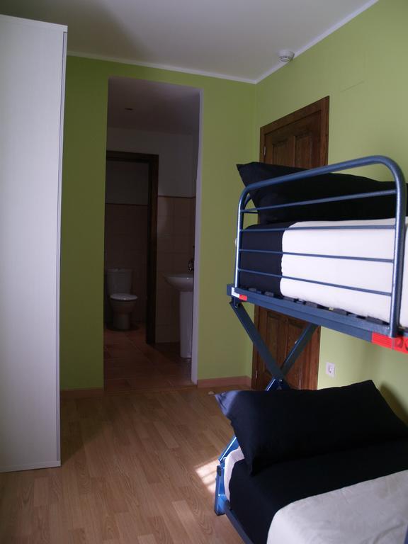Albergue De Yebra Yebra de Basa Szoba fotó