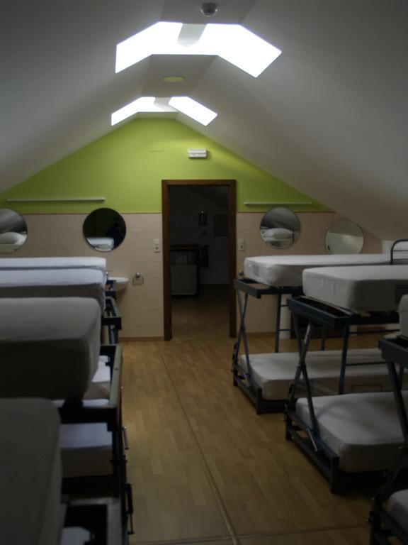 Albergue De Yebra Yebra de Basa Szoba fotó