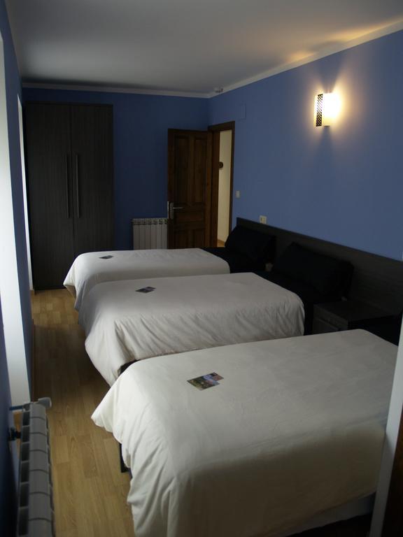 Albergue De Yebra Yebra de Basa Szoba fotó
