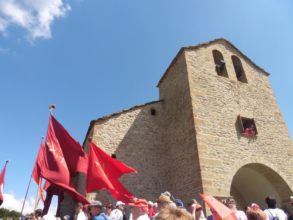 Albergue De Yebra Yebra de Basa Kültér fotó