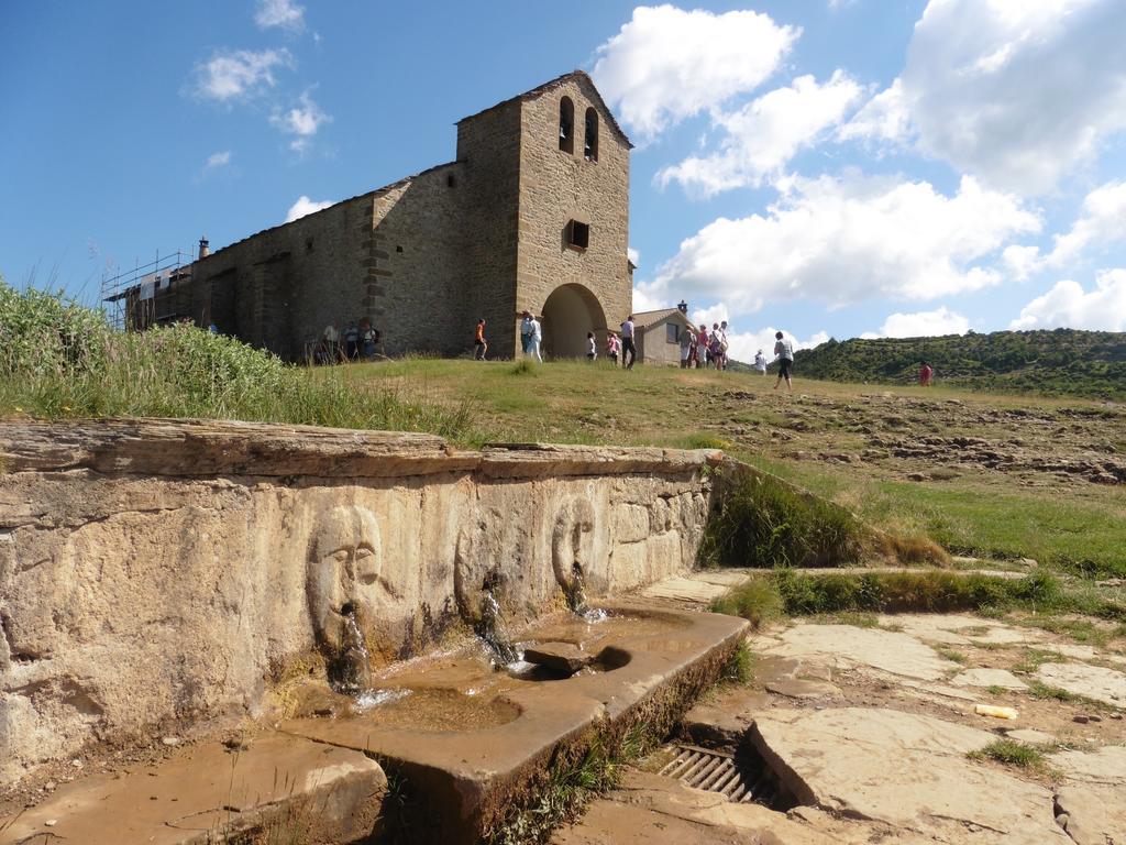 Albergue De Yebra Yebra de Basa Kültér fotó